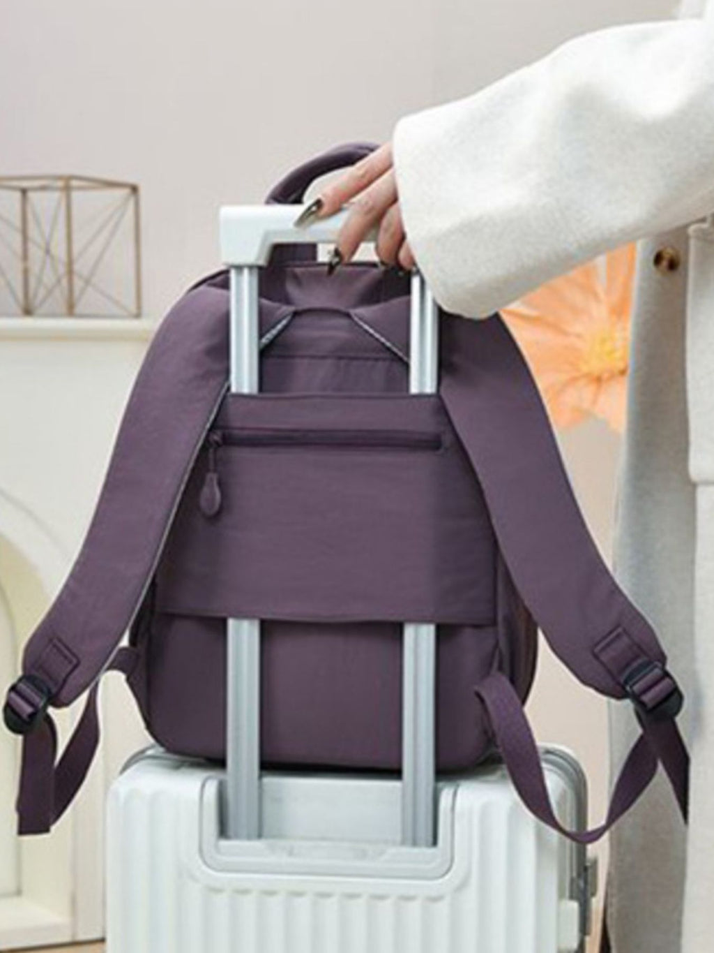 Lightweight Casual Backpack Bag