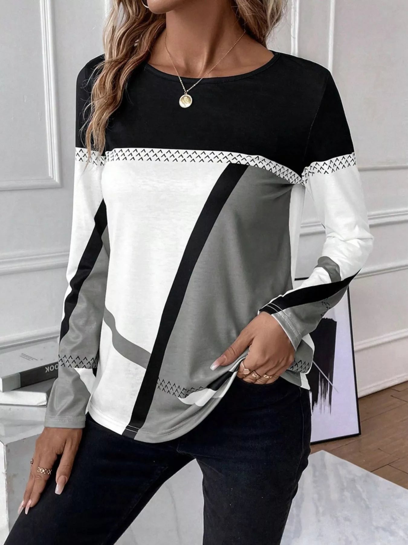Color Block Long Sleeve T-Shirt