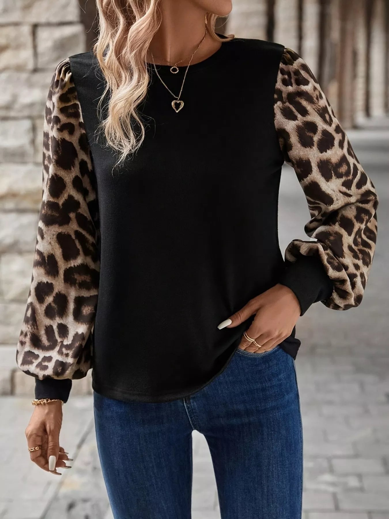 Leopard Long Sleeve Round Neck T-Shirt