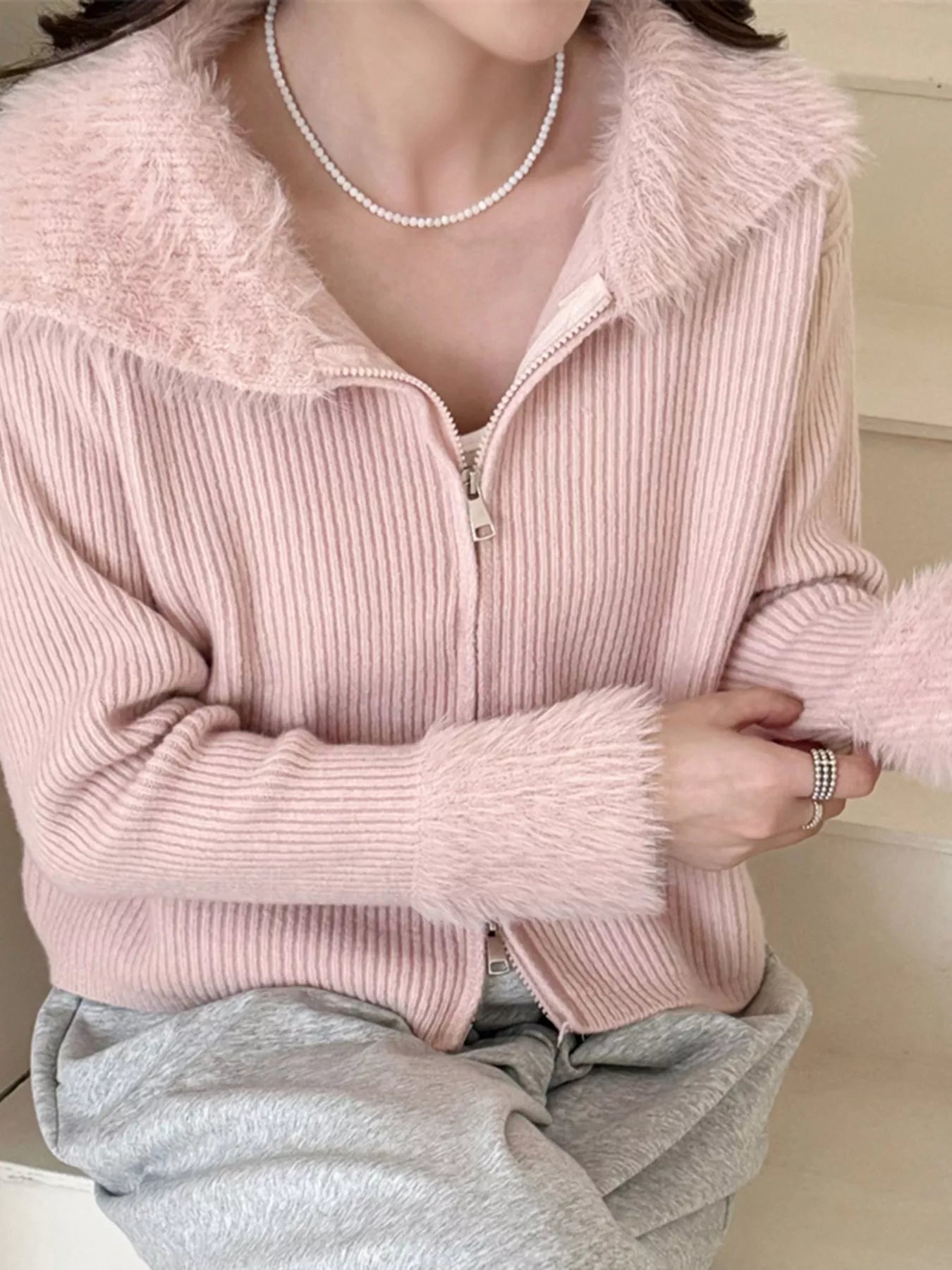 Fluffy Trim Zip-Up Cardigan