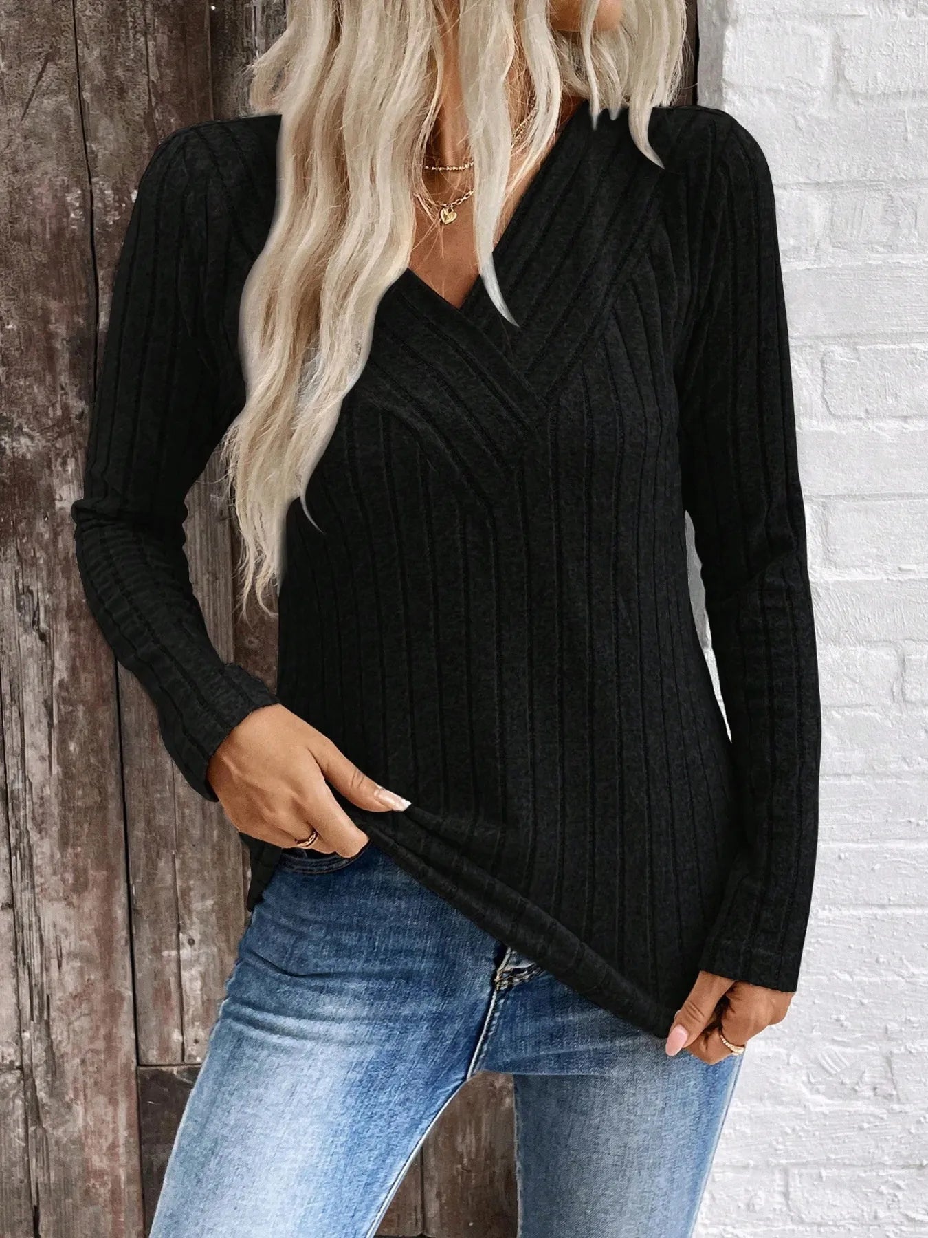 Ribbed V-Neck Long Sleeve Knit T-Shirt