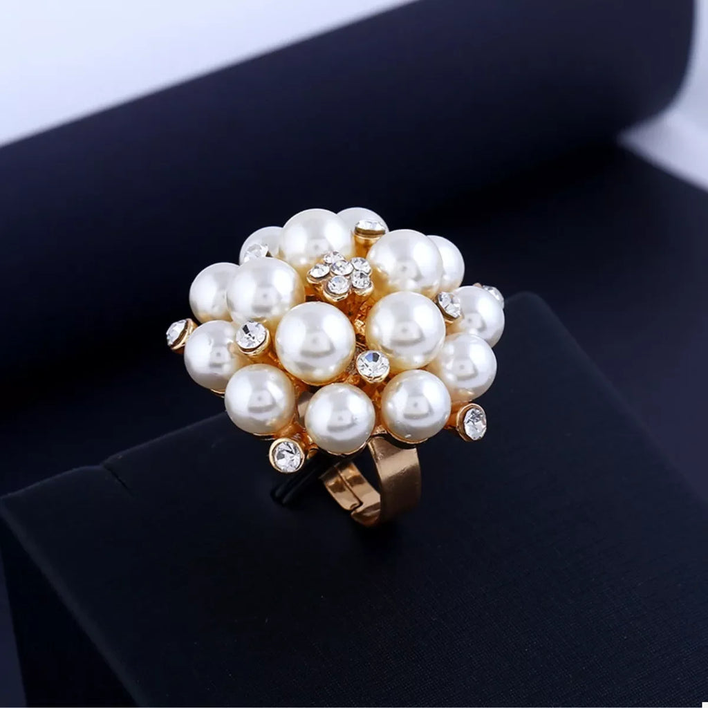 Pearl Cluster Ring