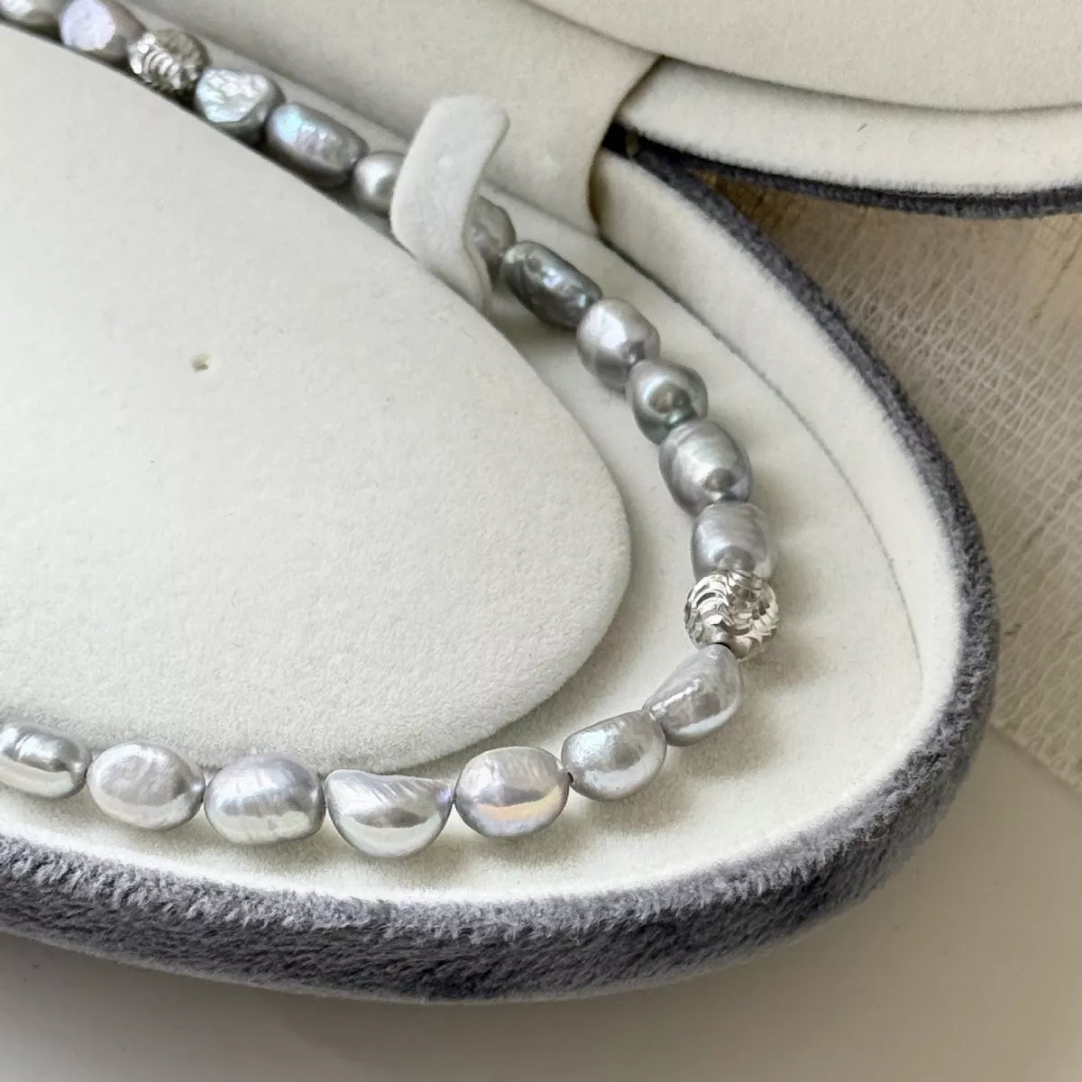 Pearl Choker Necklace