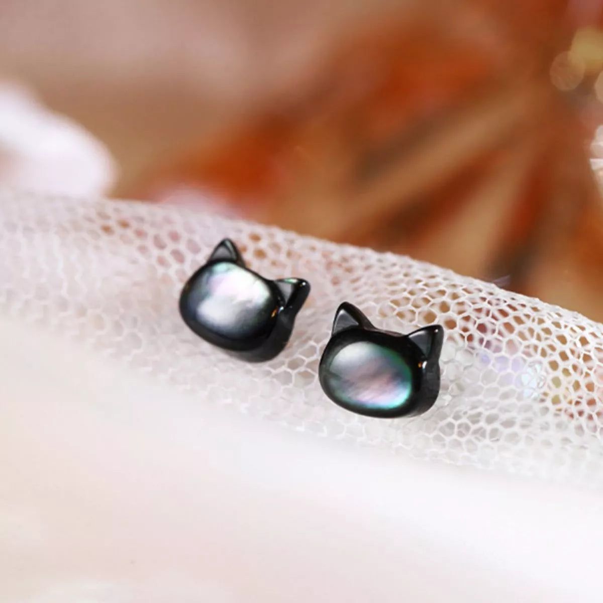 Shell Cute Cat Stud Earrings