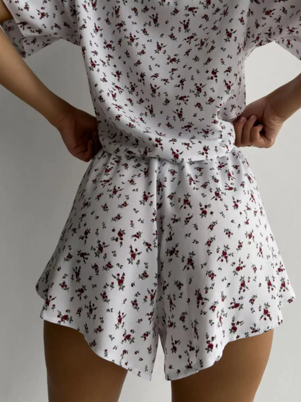 Floral Print Relaxed Fit Top and Shorts Lounge Set