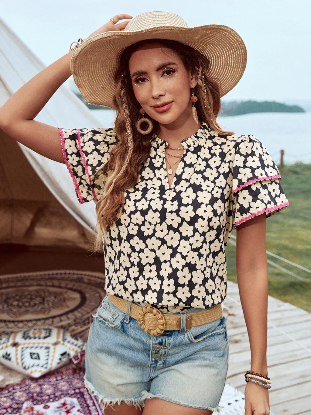 Floral Print Short Sleeve Blouse with Contrast Trim
