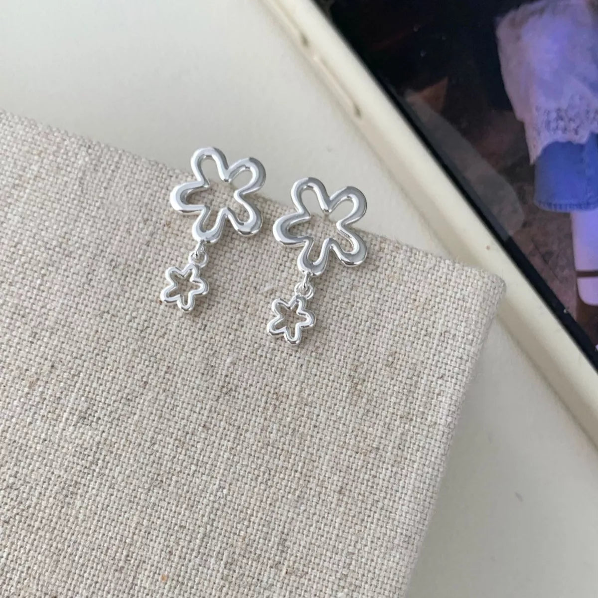 Flower Drop Earrings