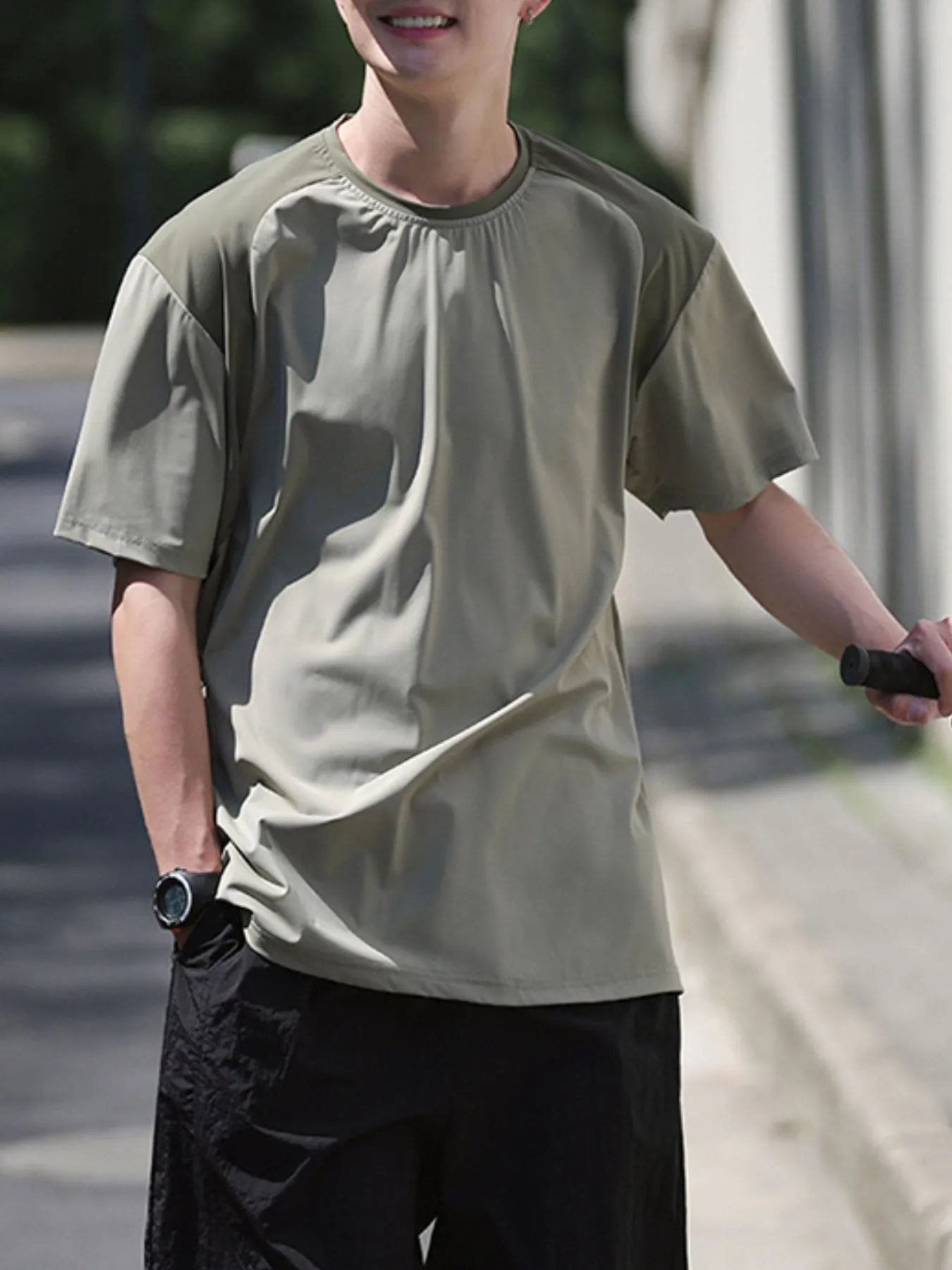 Men's Contrast Round Neck Short Sleeve T-Shirt