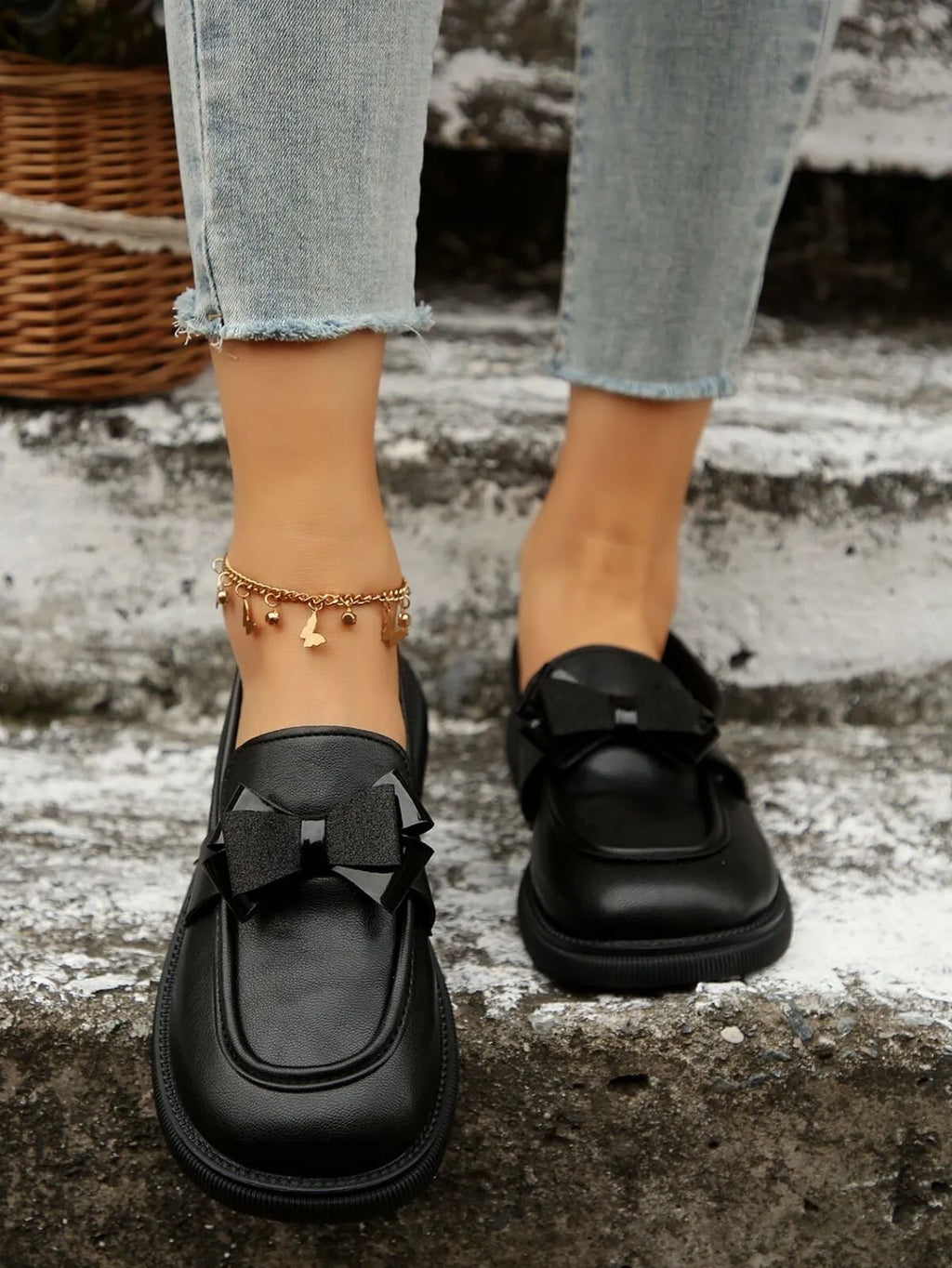 Bow Round Toe Loafers