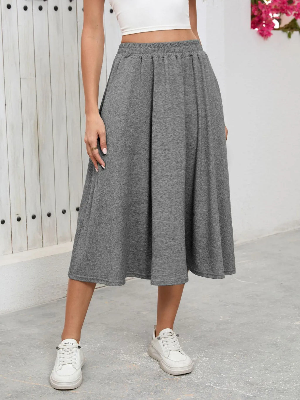 Elastic Waist Skirt With Pockets