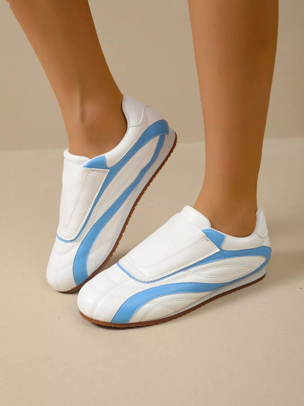Contrast Round Toe Sneakers