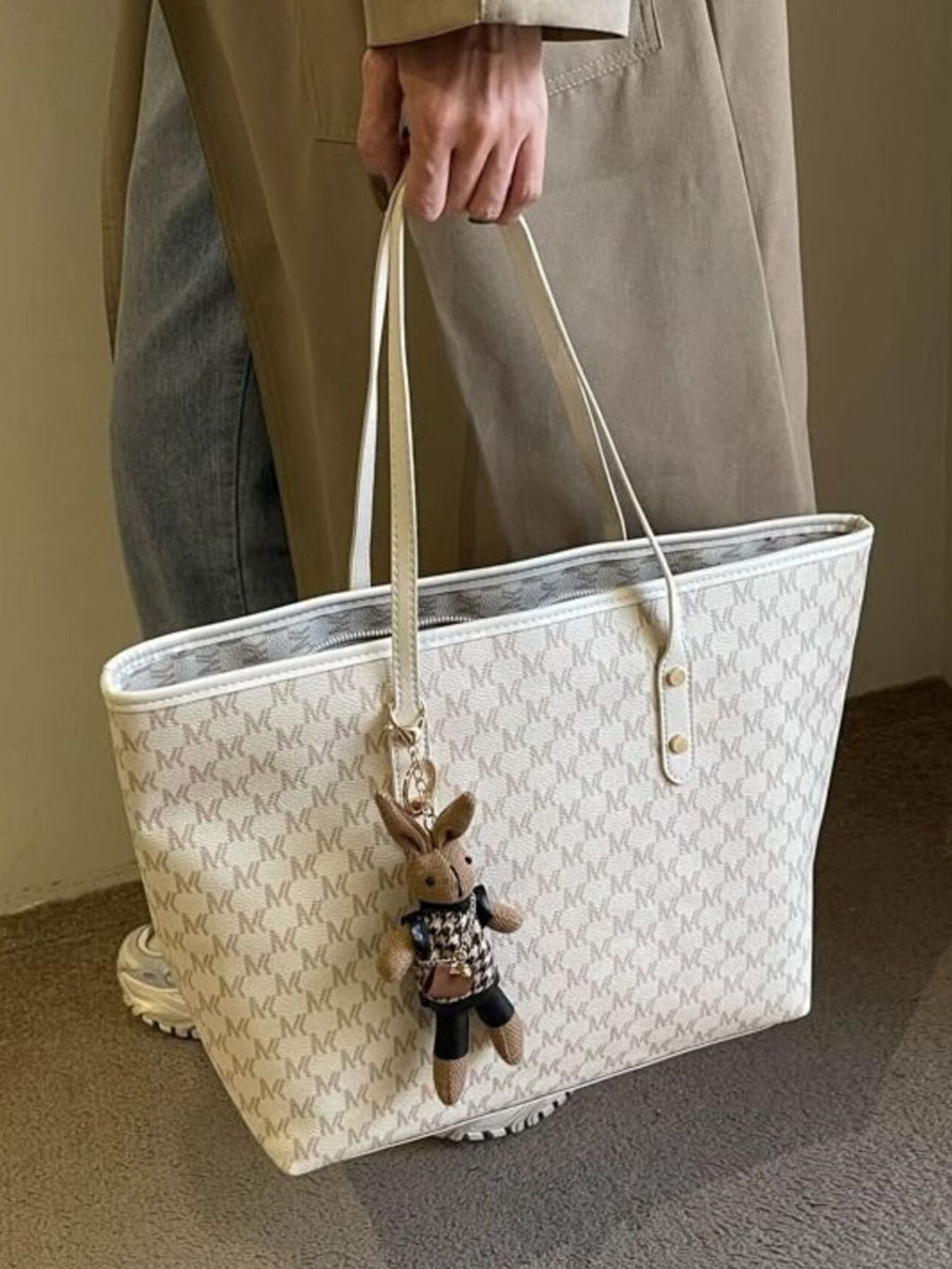 Large Capacity Tote Bag