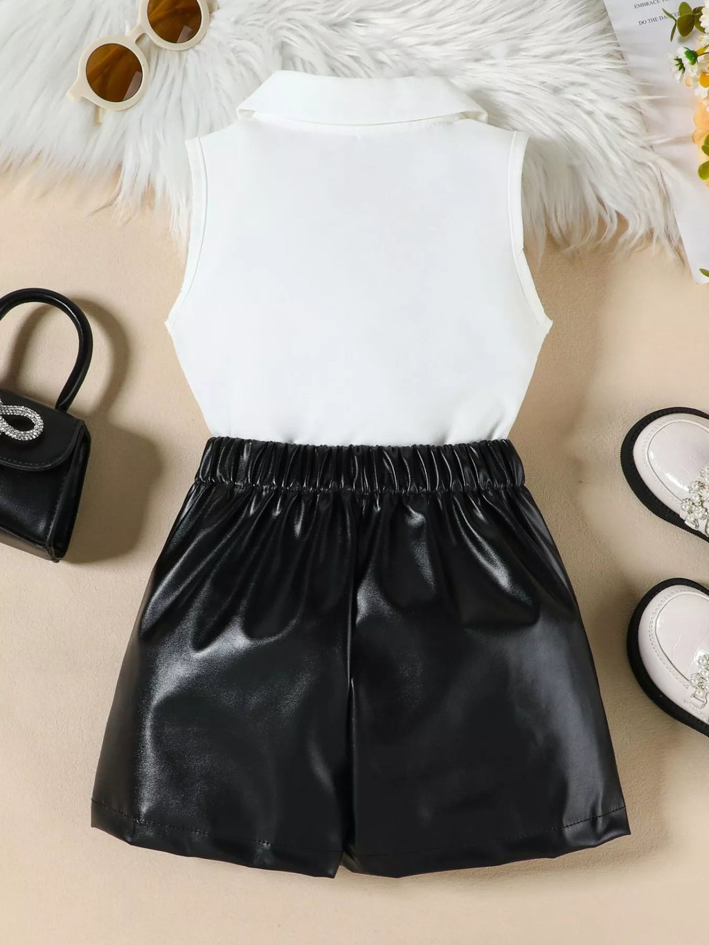 Children‘s Ruffle Decor Top & Button Detail Skort Set