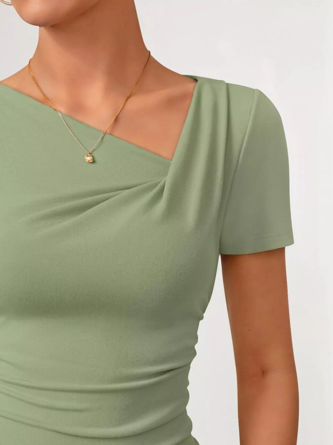 Asymmetrical Neckline Fitted T-Shirt