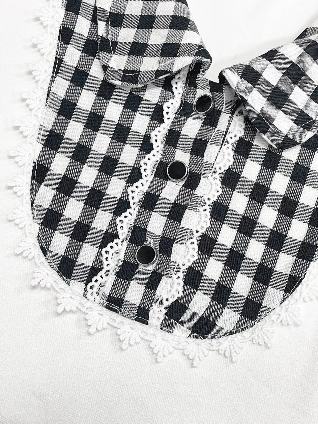 Gingham Collar Slim Fit Blouse