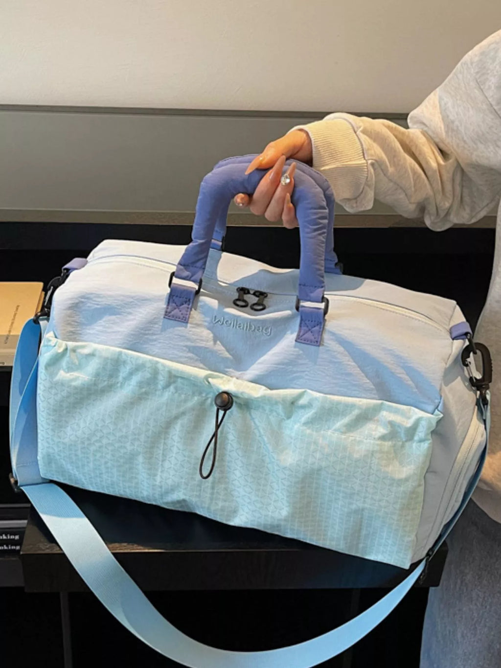 Lightweight Drawstring Travel Bag