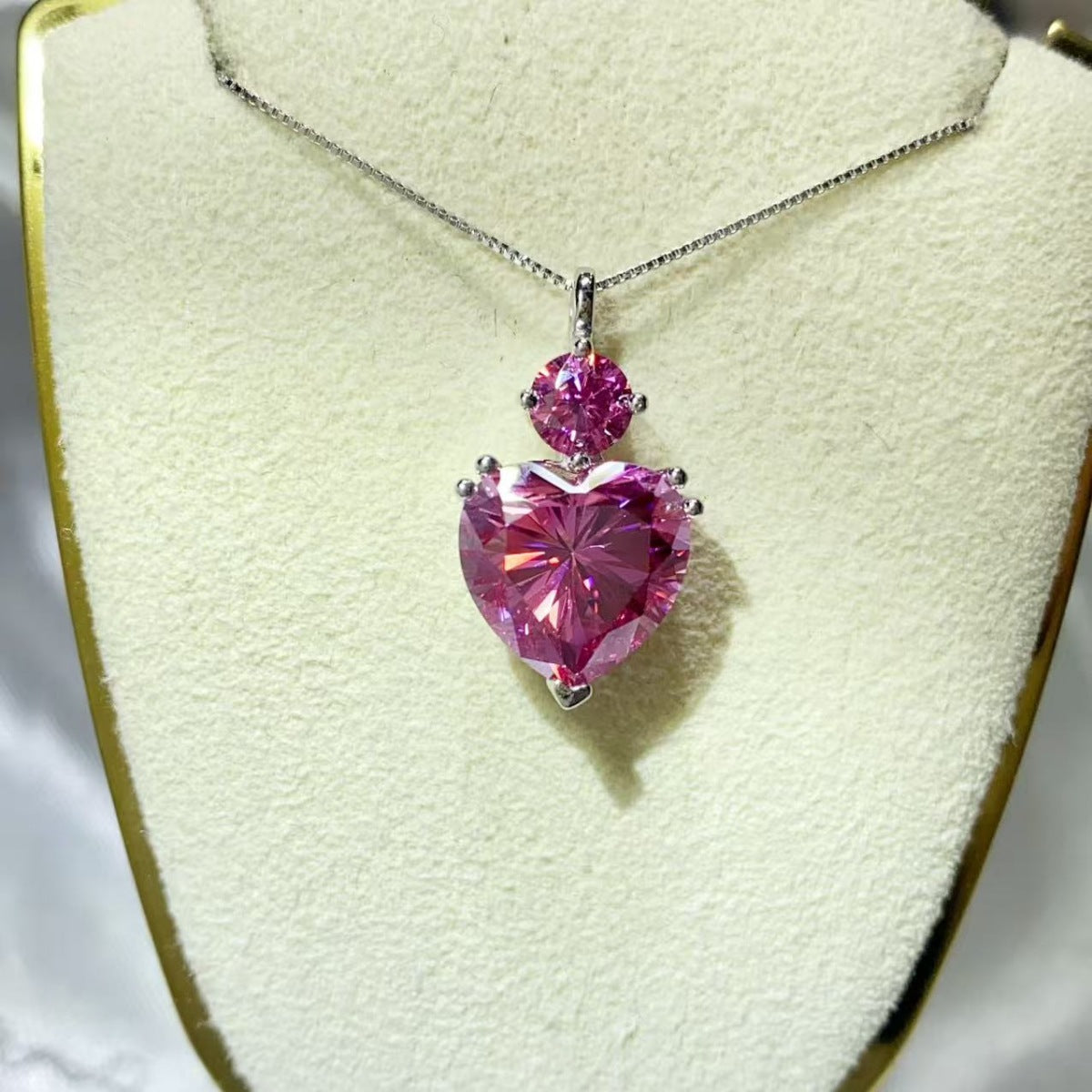 5.5 Carat Moissanite 925 Sterling Silver Pendant Necklace