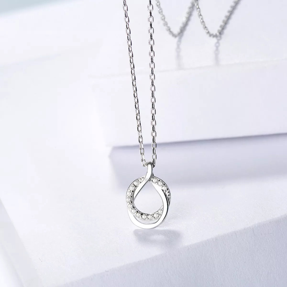 925 Sterling Silver Zircon Pendant Necklace