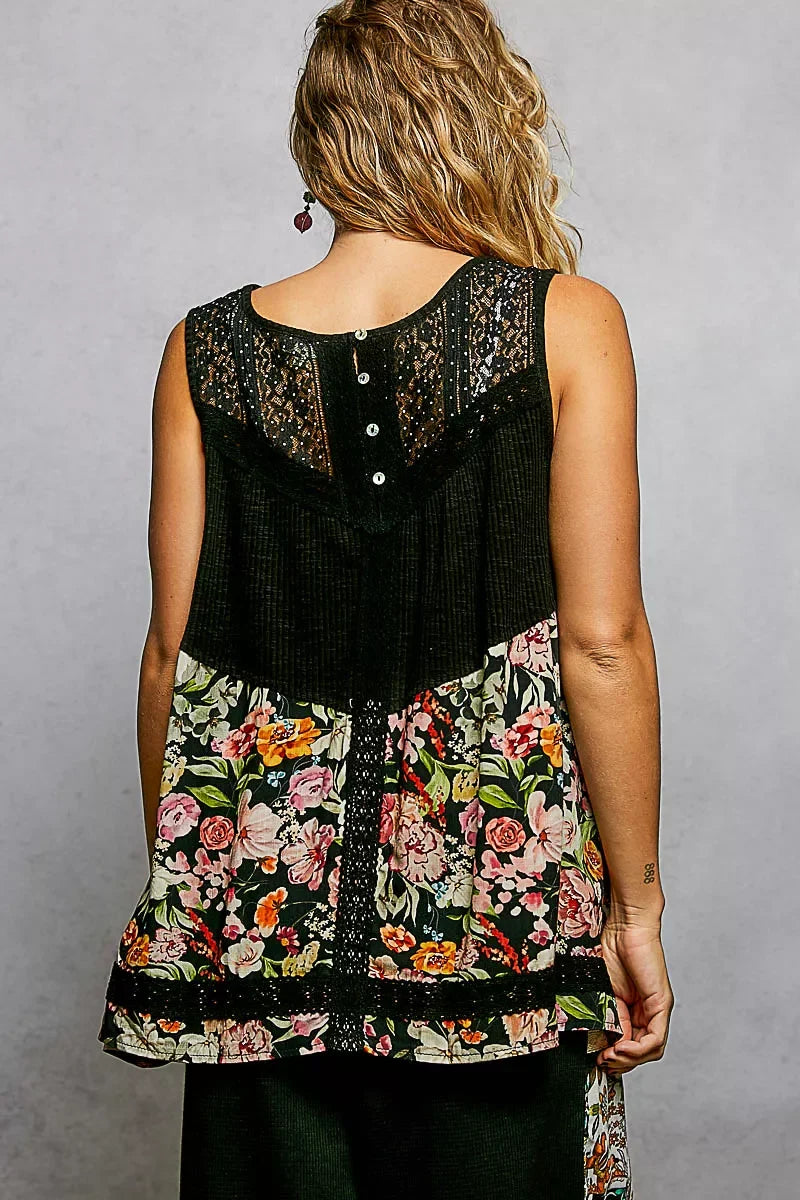 POL Lace Detail Floral V-Neck Tank