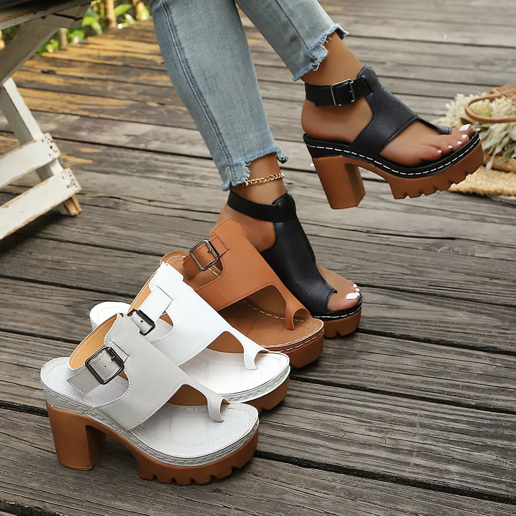 Toe Loop Block Heels Sandals