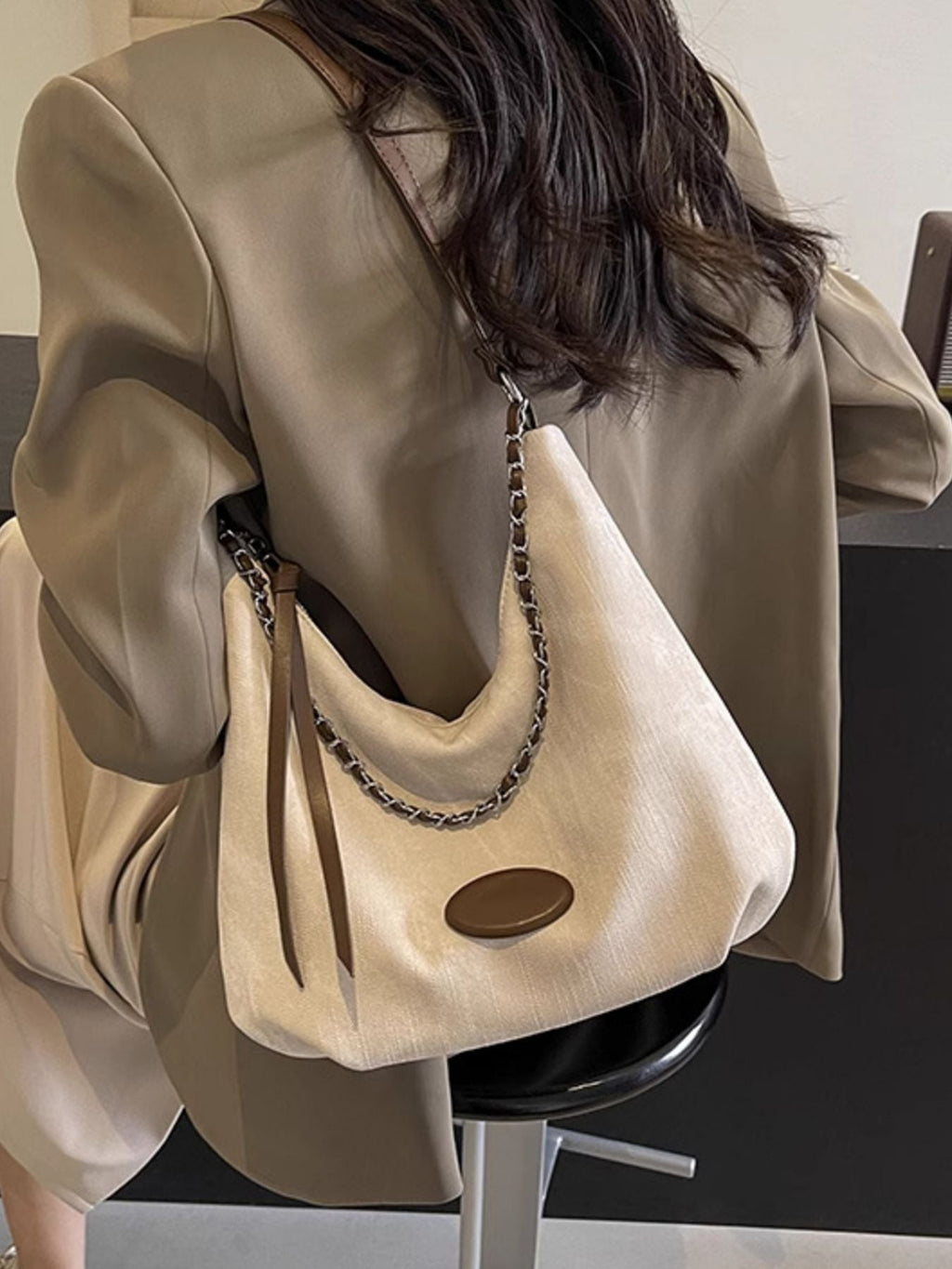 Chain Decor Casual Shoulder Bag