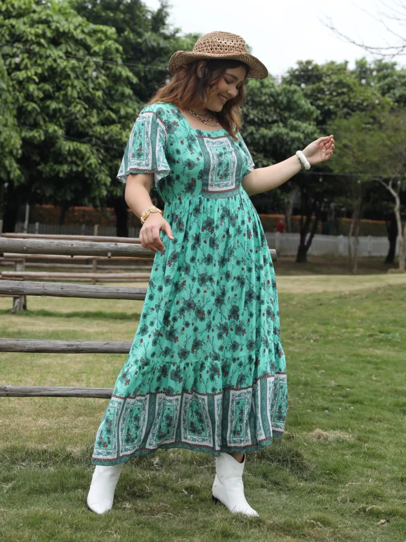 Plus Size Floral Print Square Neck Maxi Dress