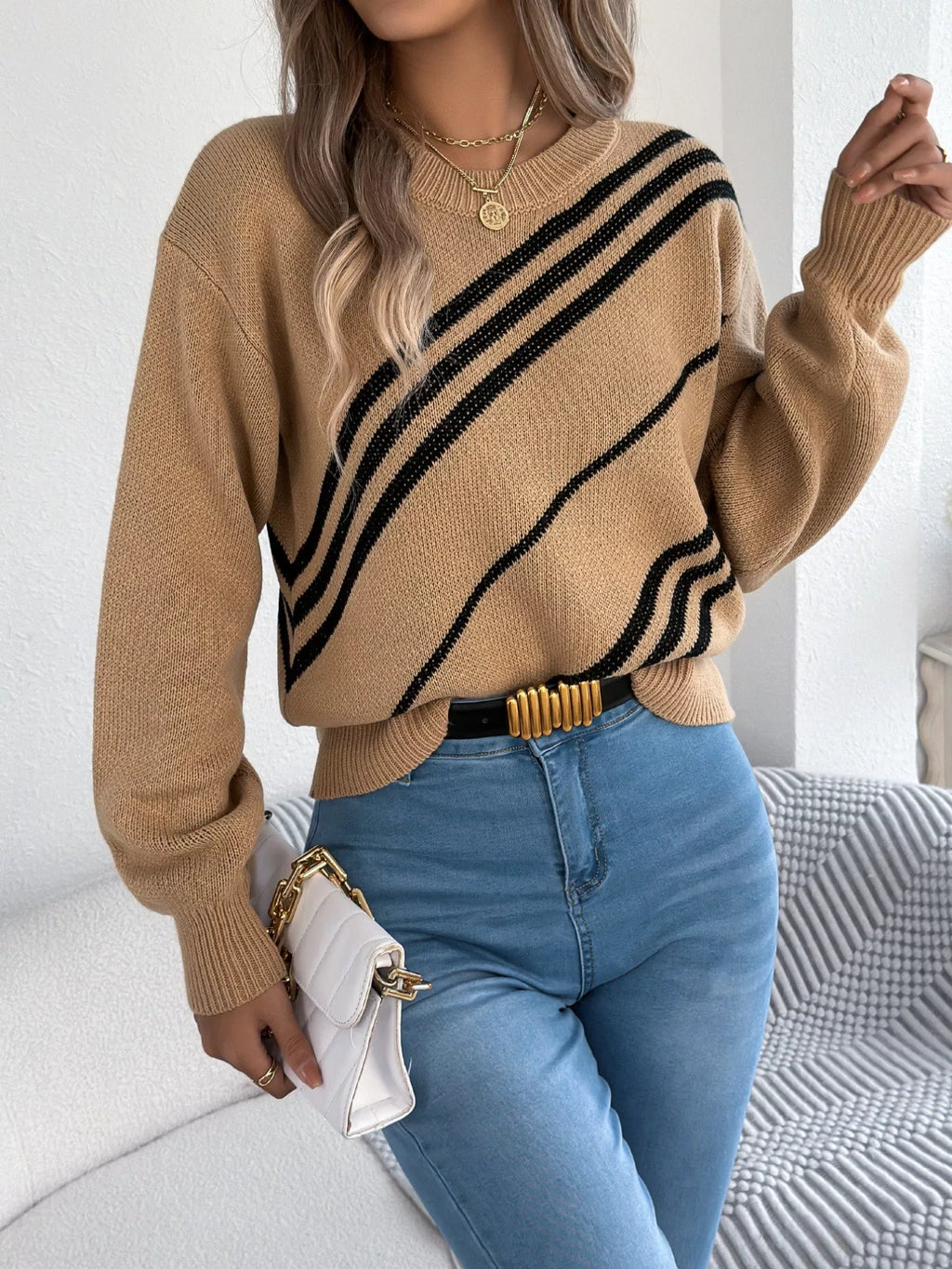 Striped Pattern Casual Round Neck Sweater