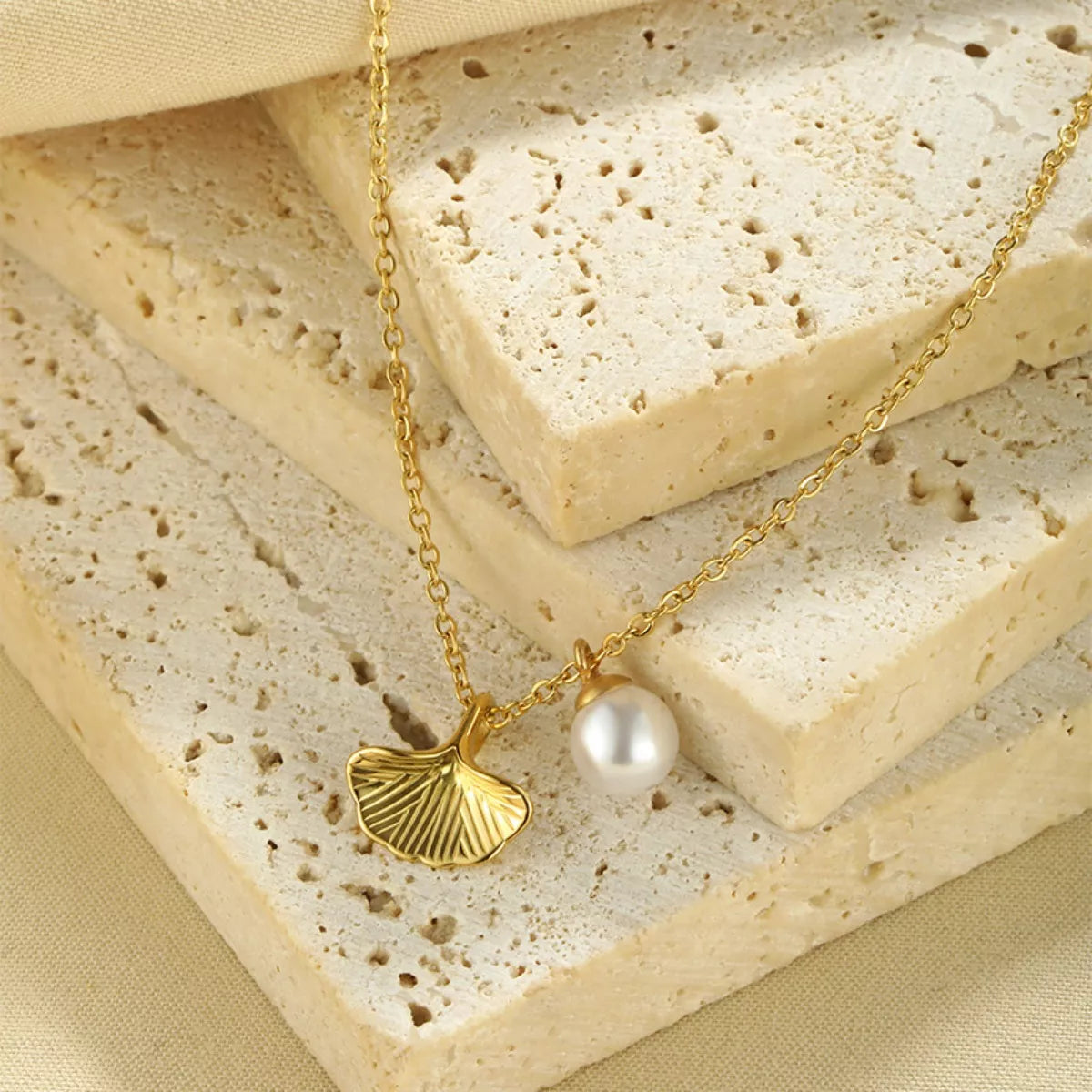 Pearl & Shell Pendant Necklace