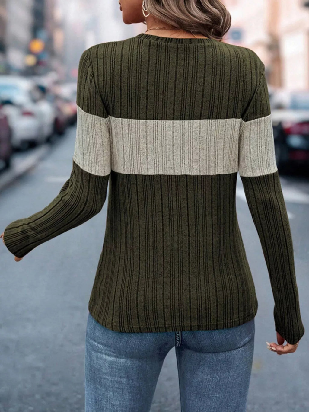 Color Block Round Neck T-Shirt