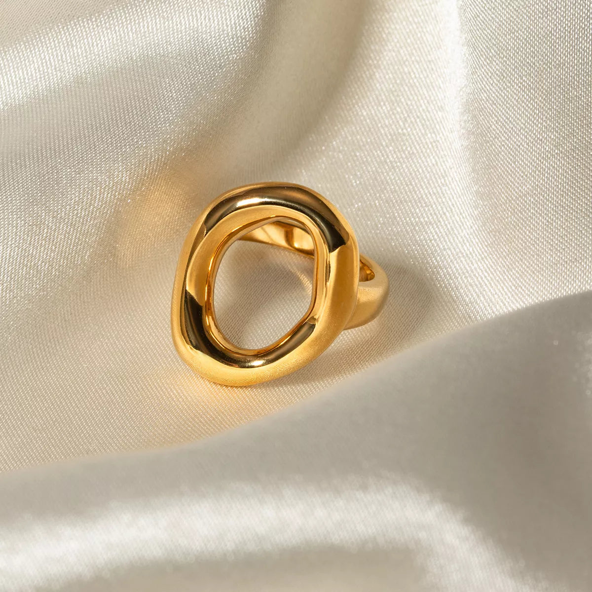 Modern Hollow Oval Ring