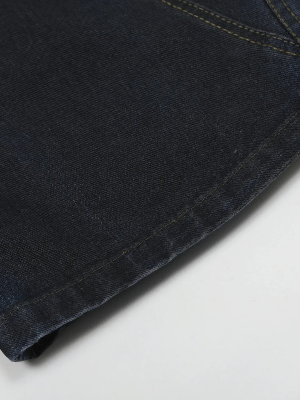 Men's Gradient Curved Jeans with Seam Detail