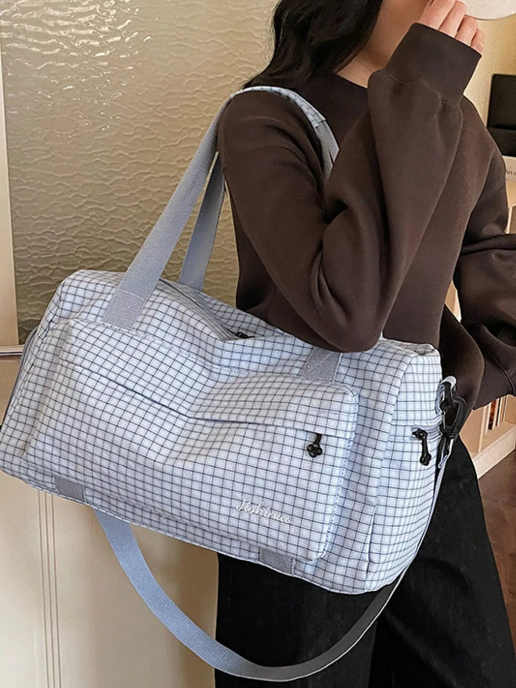 Lightweight Plaid Travel Bag