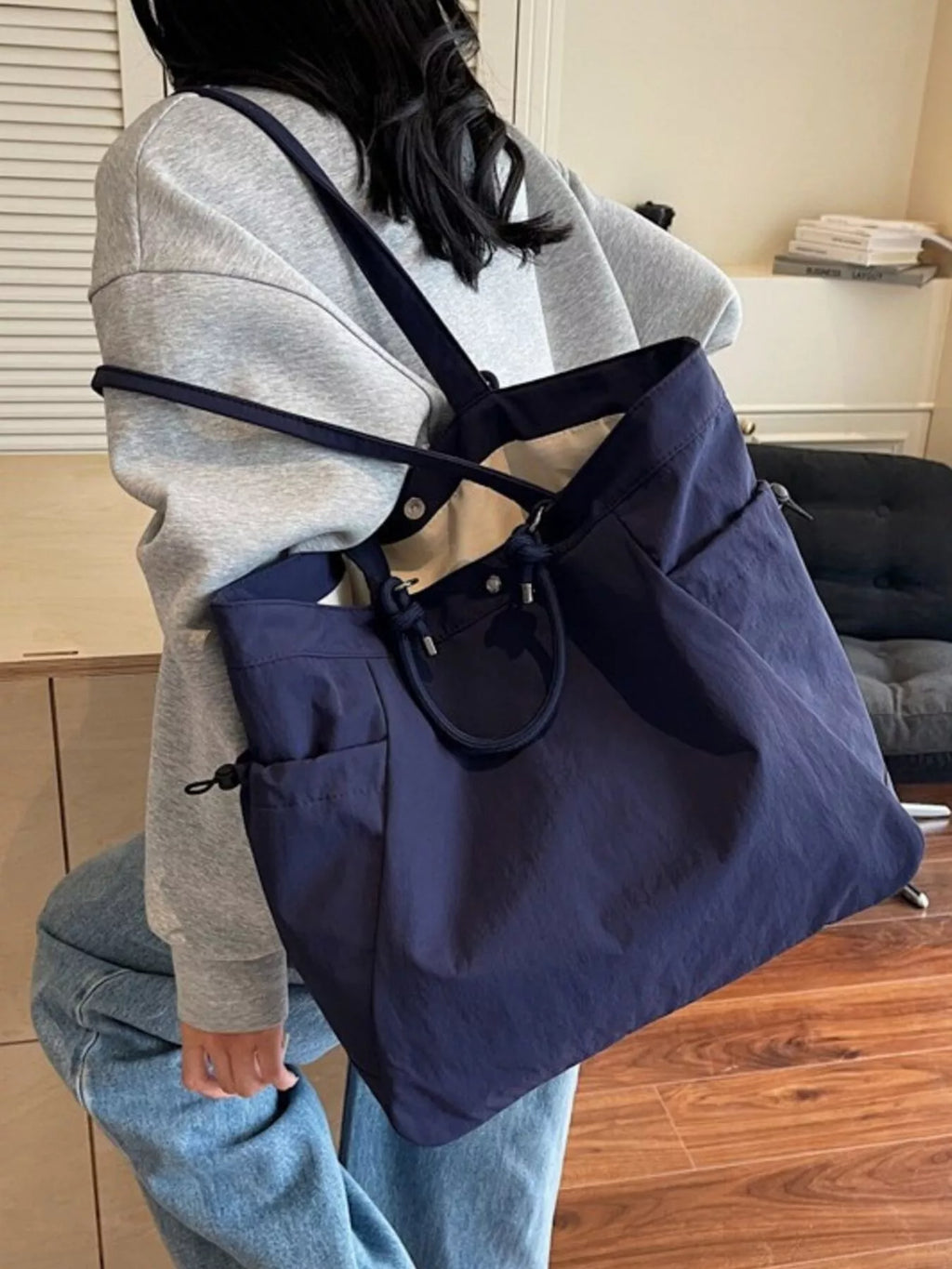Nylon Lightweight Large Capacity Shoulder Bag