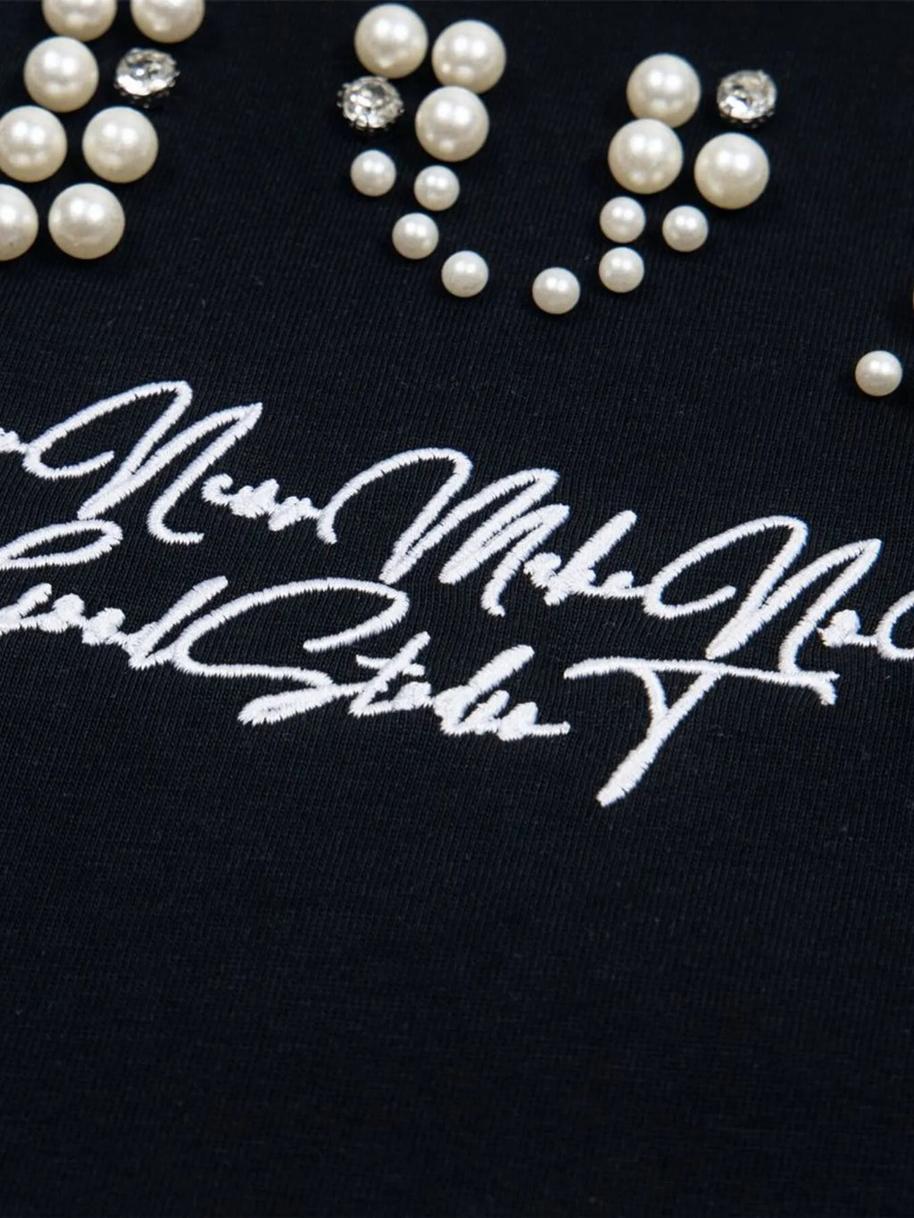 Men's Pearl Detail Round Neck T-Shirt