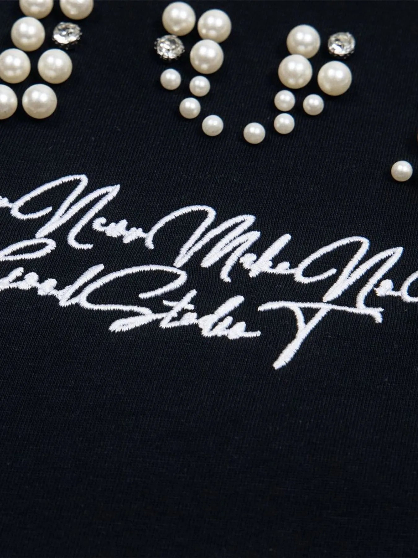 Men's Pearl Detail Round Neck T-Shirt