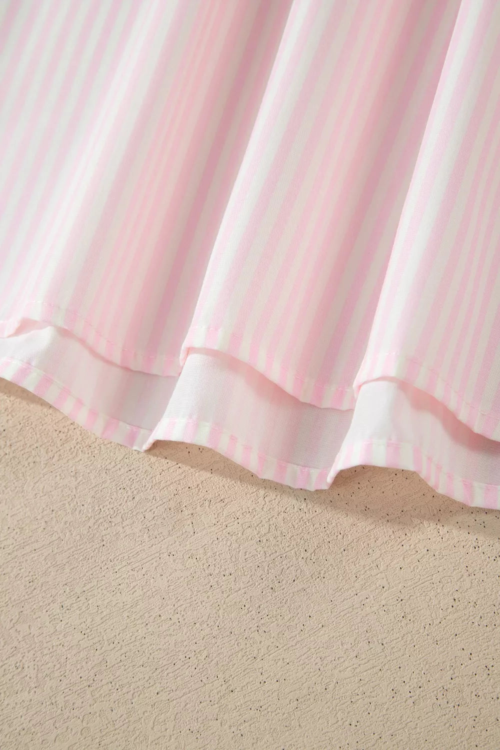 Stripe Contrast Trim V Neck Flutter Sleeve Blouse