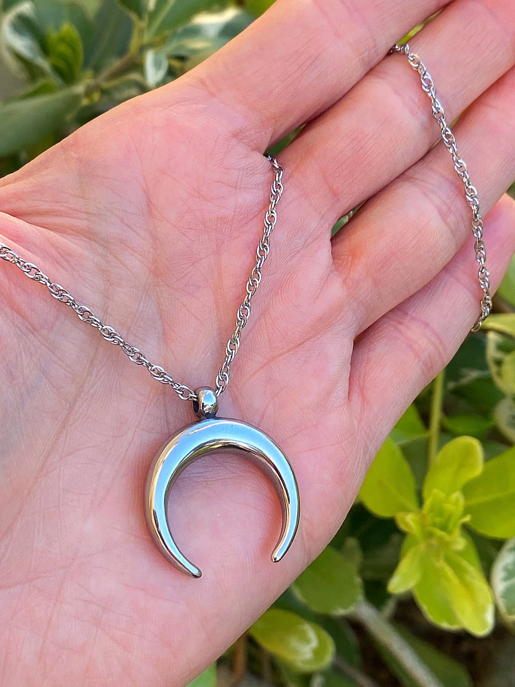 CRESCENT MOON NECKLACE