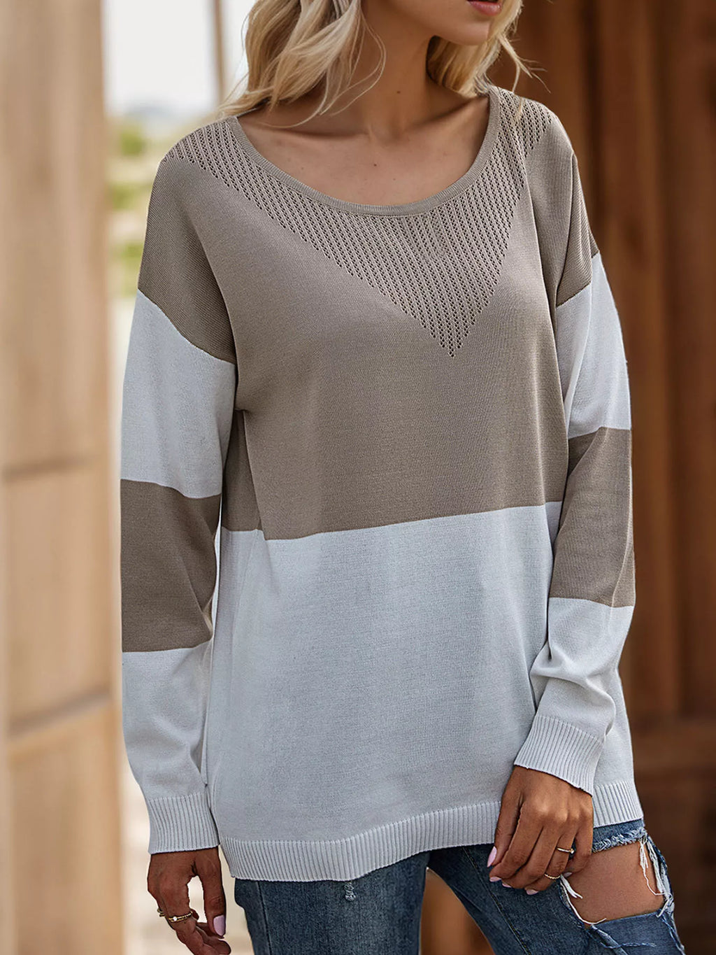 Color Block V-Neck Knit Top