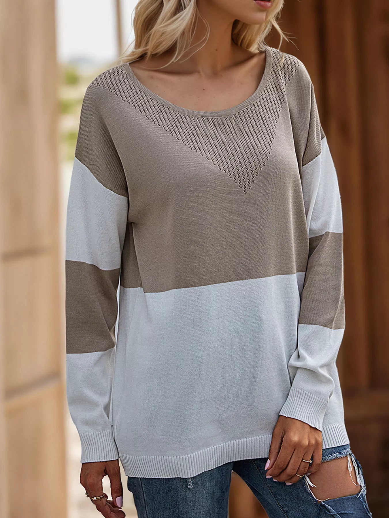 Color Block V-Neck Knit Top