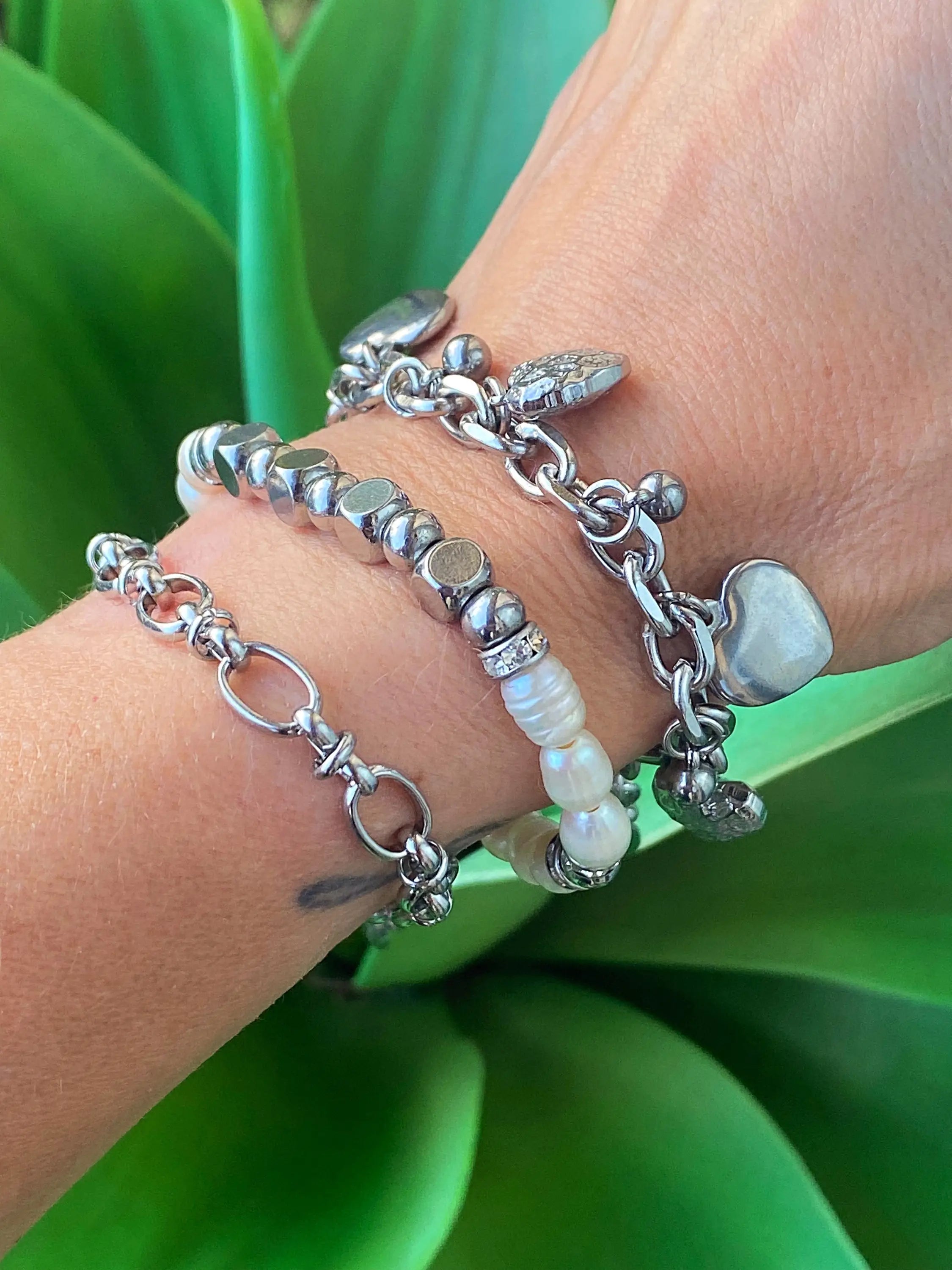 SOFIA HEART BRACELET