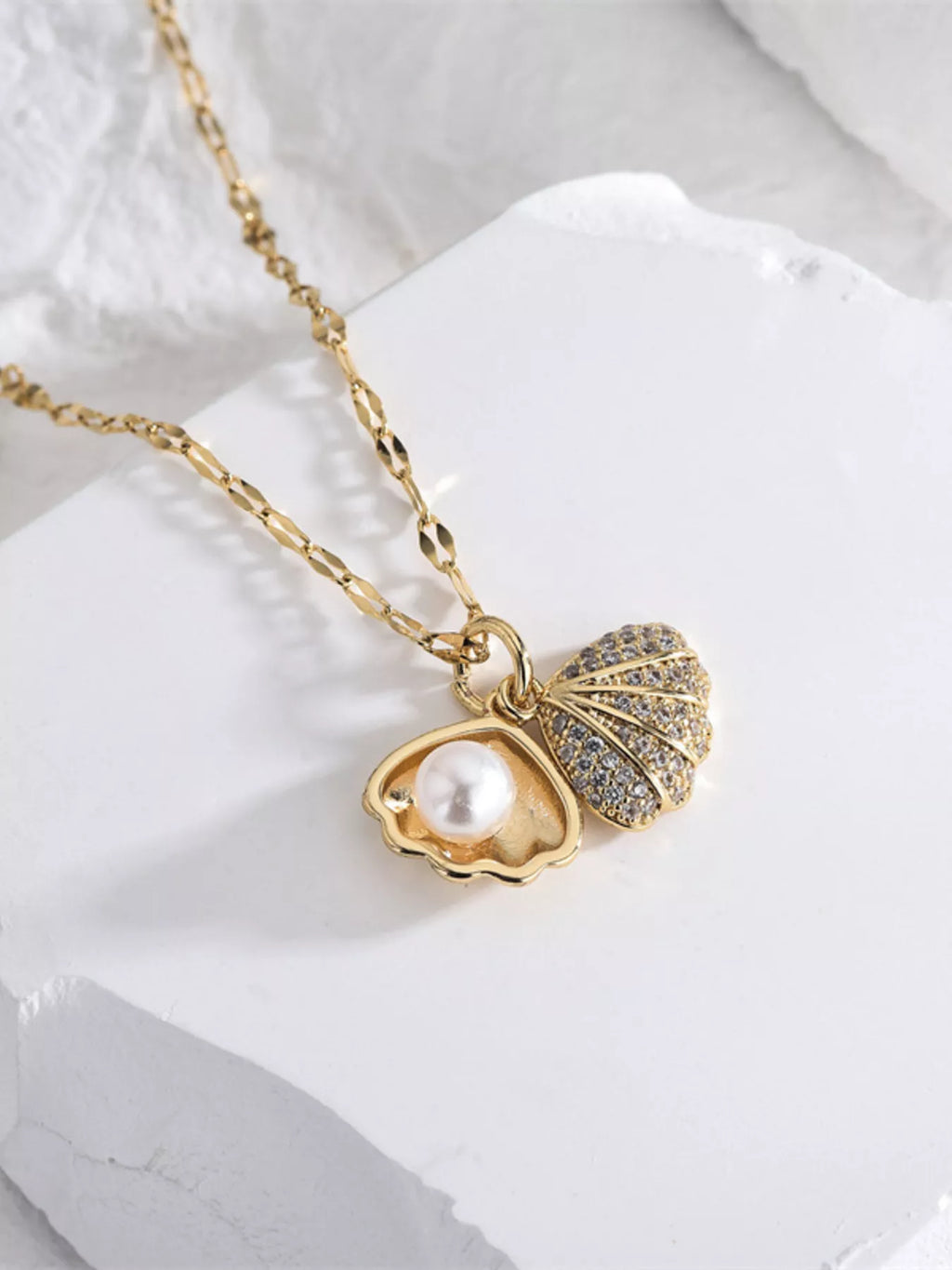 18K Gold-Plated Pearl Shell Necklace