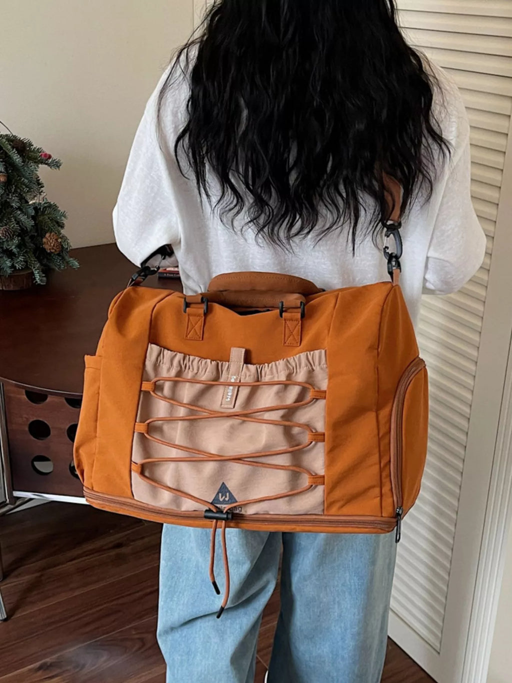 Duffel Bag with Multiple Pockets