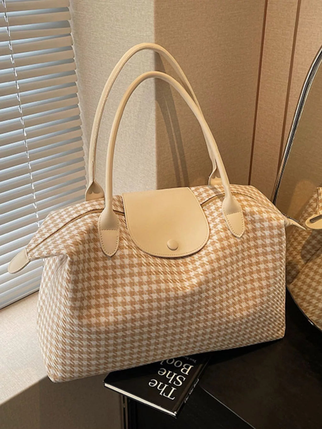 Plaid Pattern Travel Bag