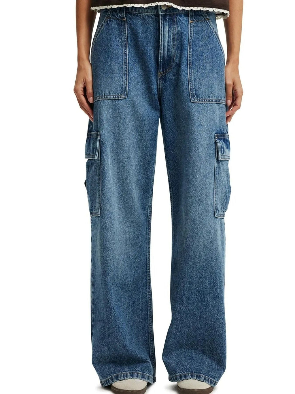 Wide Leg Cargo Jeans