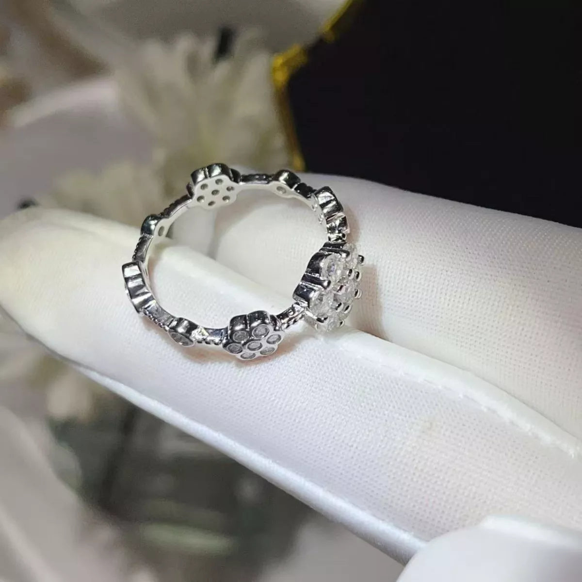 925 Sterling Silver Moissanite Flower Ring