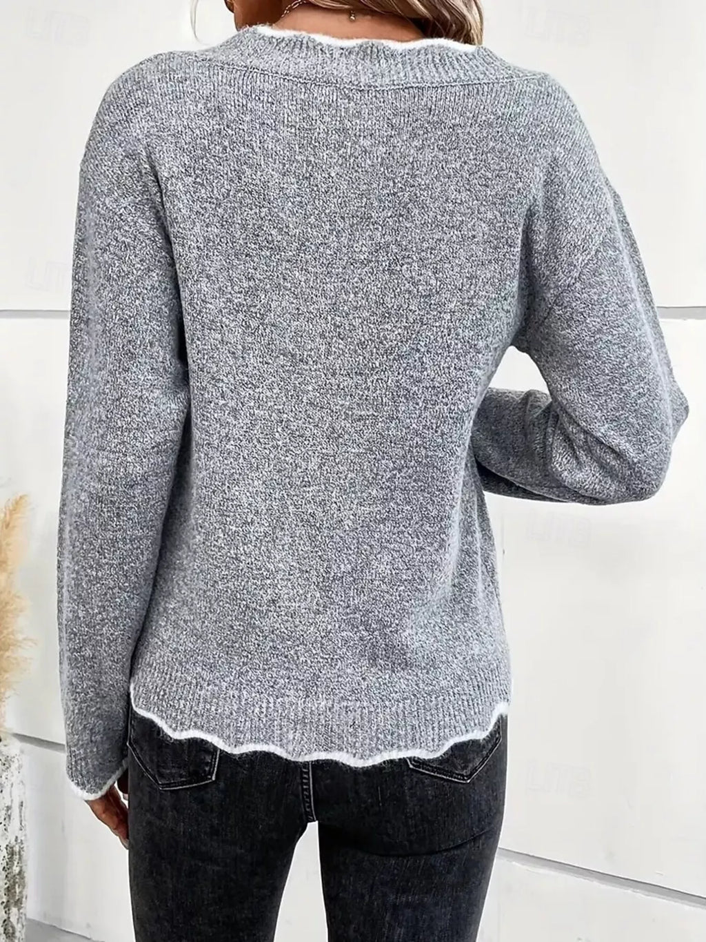 Contrast Trim V-Neck Sweater