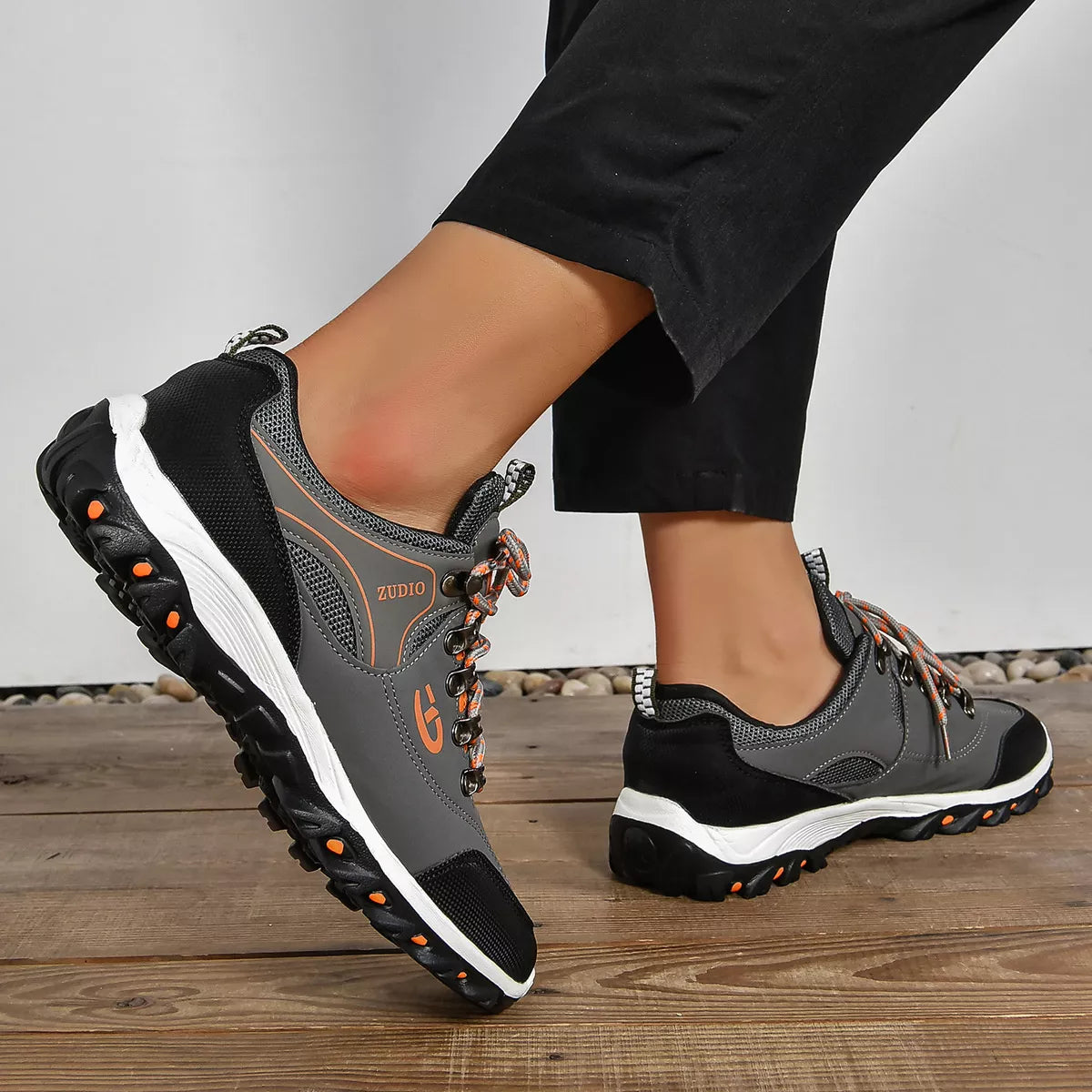 Lace Up Round Toe Sneaker