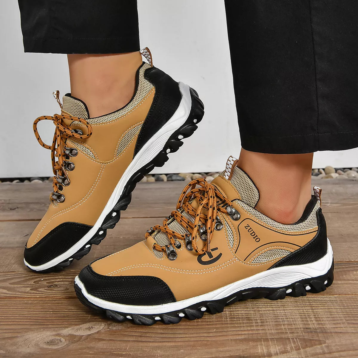 Lace Up Round Toe Sneaker