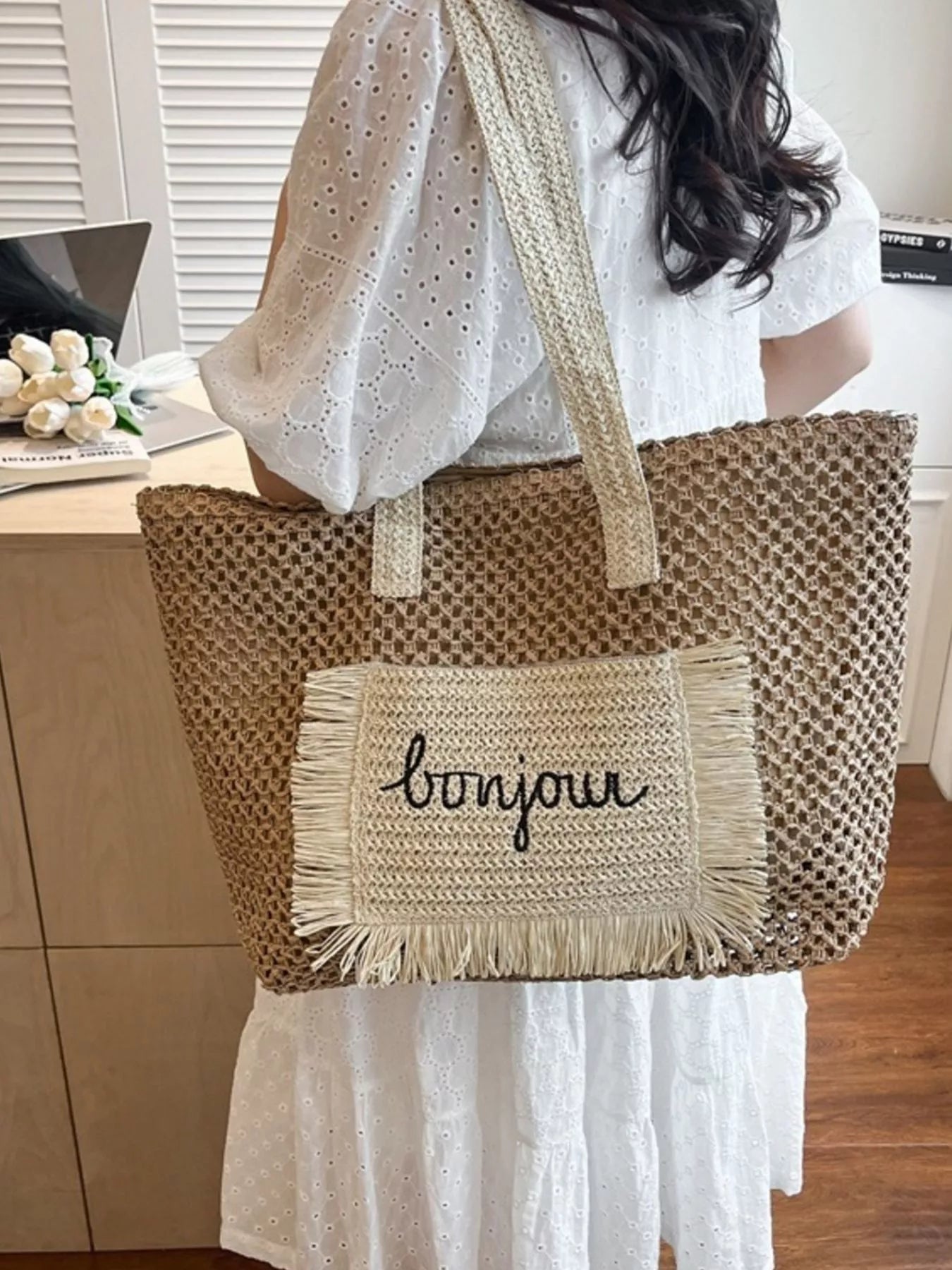 Fringe Straw Shoulder Bag