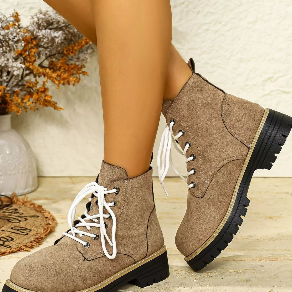 Round Toe Lace Up Boots